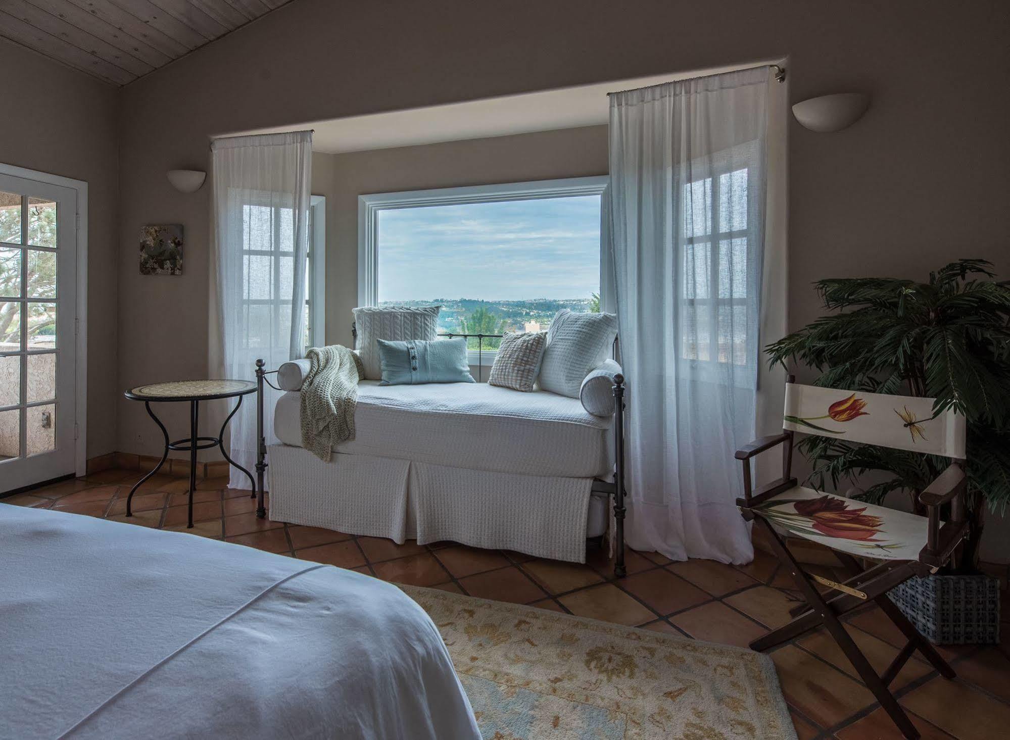 Kate Stanton Inn エンシニータス エクステリア 写真